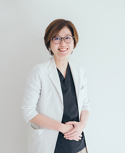 院長 末岡 憲子